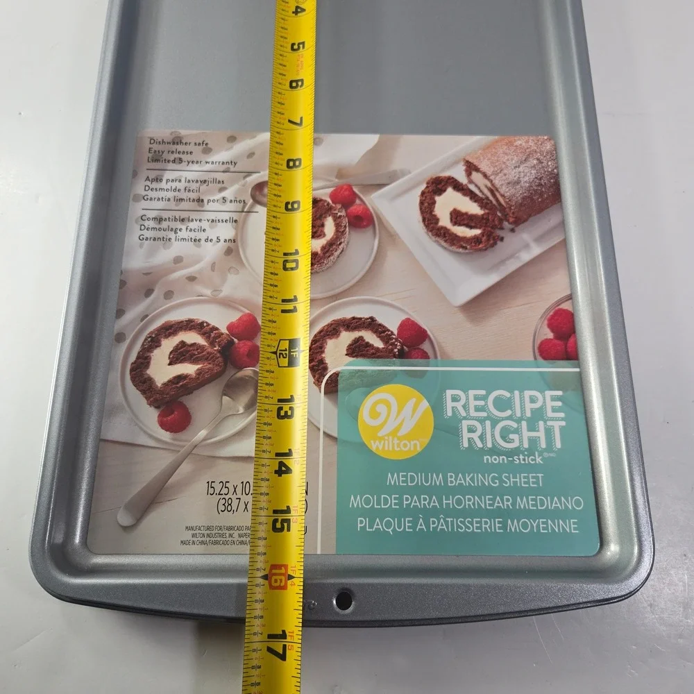 Wilton Recipe Right Non Stick Medium Baking Sheet 15.25 x 10.25 x 0.75 Inch‎
